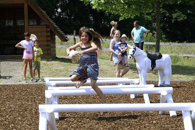 Lipizzaner Kindererlebnispfad am Heldenberg