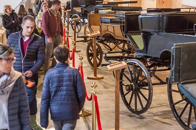 Kutschen-Ausstellung bei den Lipizzanern am Heldenberg