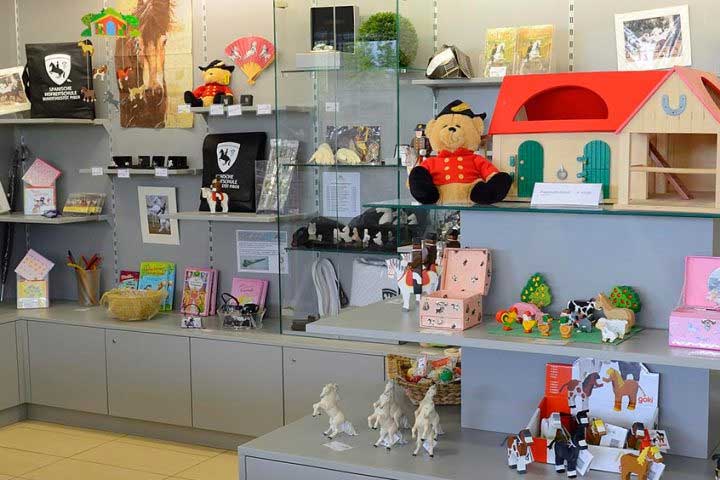 Heldenberg Shop - Kinderbereich - Ausflug - Niederösterreich