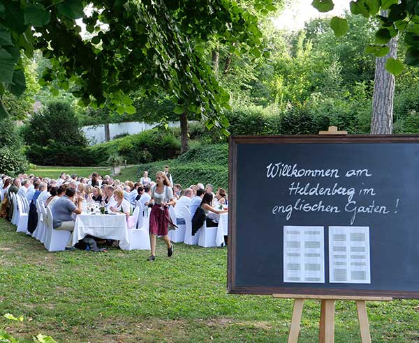 Fein Essen im Englischen Garten am Heldenberg